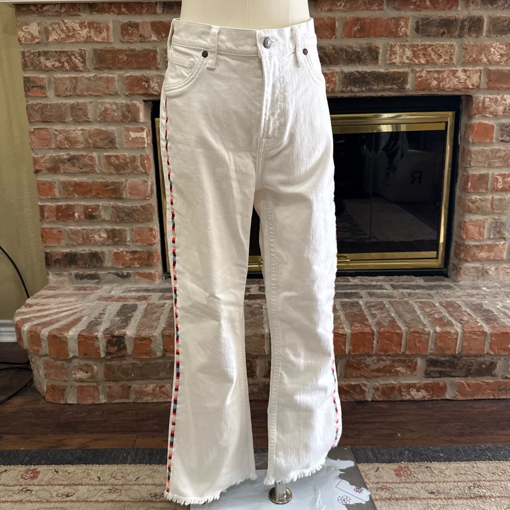 Johnny Was Size 27 White Flare Jeans with Vibrant Side Trim / Like New